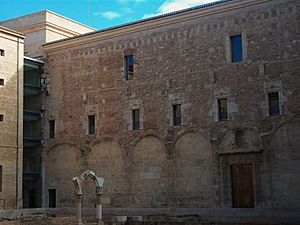 Archivo:Claustre nord inacabat del monestir de Sant Miquel dels Reis, València
