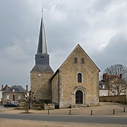 Courgenard - Eglise St Martin 03.jpg
