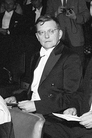 Archivo:Dmitri-Shostakovich-1958