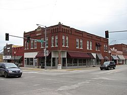 Kniseley and Long Building, Checotah Oklahoma.jpg