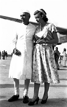 Nehru with Pamela Mountbatten.jpg