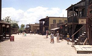 Archivo:Old tucson 1984