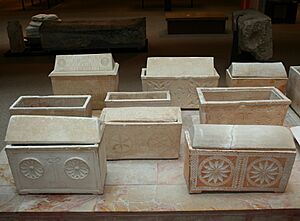 Archivo:Ossuary Hecht Museum