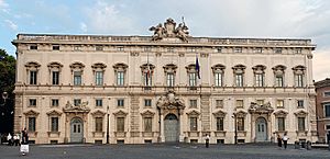 Archivo:Palazzo della Consulta Roma 2006