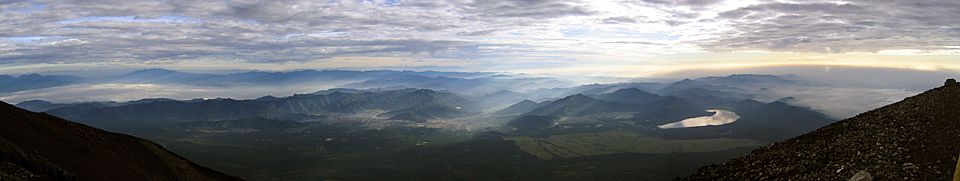 Archivo:Panorama from top of Fuji