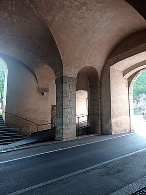 Archivo:Porta Sant'Agostino, Bérgamo, Italia