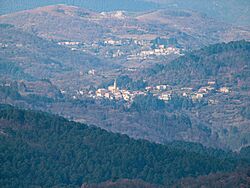 Saint-Andéol-de-Vals Genestelle Ardèche depuis Jastres.jpg