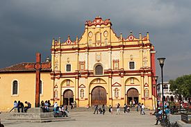 San Cristóbal de las Casas, cathedral (14362887351).jpg