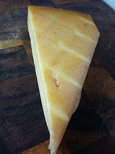 Archivo:Smoked Lincolnshire Poacher Cheese