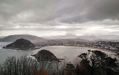 Archivo:Vista de San Sebastián desde el monte Igueldo