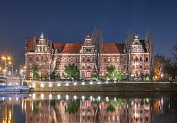 Wrocław Muzeum Narodowe (cropped)