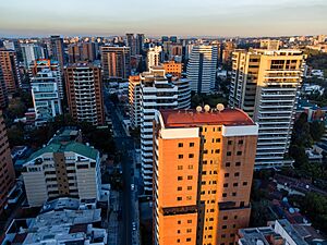 Archivo:Aerial view of Guatemala City - Guatemala - 4