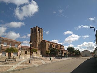 Ayuntamiento e Iglesia de Aldenueva de Figueroa.jpg