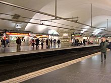 Archivo:Barcelona metro pl Espanya