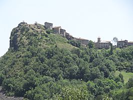 Vista de la población de Castarné