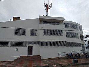 Archivo:Centro Administrativo Acevedo