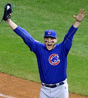 Archivo:Cubs first baseman Anthony Rizzo celebrates the final out of the 2016 World Series. (30709978996) (cropped2)