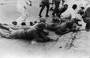 Archivo:Enfrentamiento durante el Golpe de Estado en Venezuela de 1945
