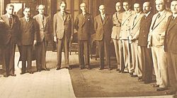 Archivo:Gabinete de López Contreras en 1936