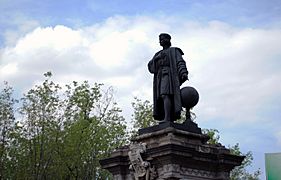 Monumento a Colón (Buenavista, Ciudad de México) detalle 2