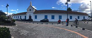 Archivo:Museo Municipal de Arte Moderno