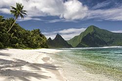 Archivo:Ofu Beach American Samoa US National Park Service