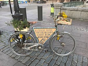 Archivo:Old town Stockholm the bike of Greta