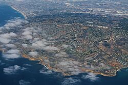 Palos Verde Peninsula - Aerial (49530933948).jpg