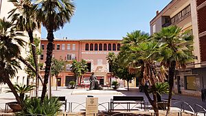 Archivo:Plaça de Cassasús, Alzira