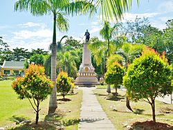 Rizal Park in Sta. Cruz.JPG
