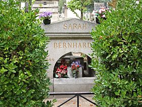 Archivo:Sarah Bernhardt grave