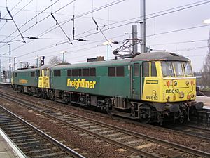 Archivo:86613 and 86610 at Ipswich