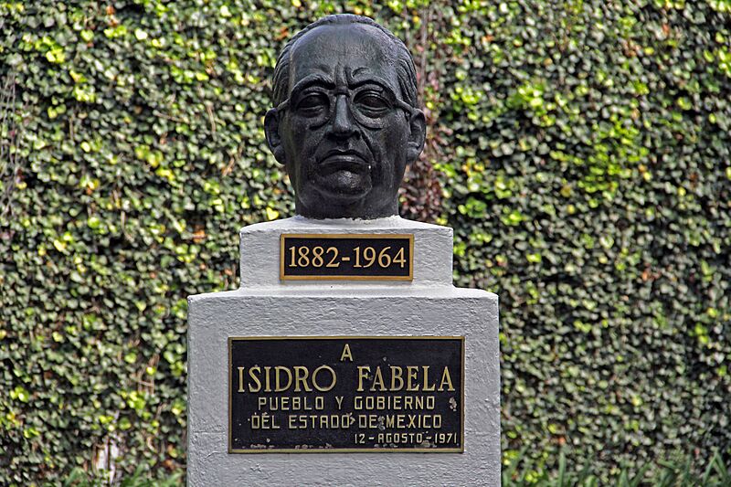 BustoIsidroFabelaJardinCentroCulturaIsidroFabela