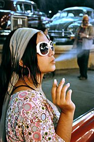 Archivo:Cool Smoker