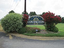 Covington TN welcome sign US51 01.jpg