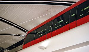 Archivo:Detroit Metro Airport Monorail