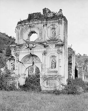 Archivo:Ermitaantigua1916