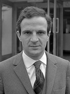 Archivo:François Truffaut (1965)