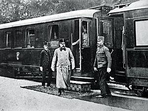 Archivo:Franz Ferdinand at Sarajevo Station