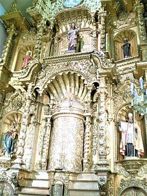 Archivo:Iglesia de San José, conocida por su Altar de Oro (centro histórico de la ciudad de Panamá).