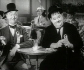 Archivo:Laurel & Hardy in Flying Deuces 1 edited