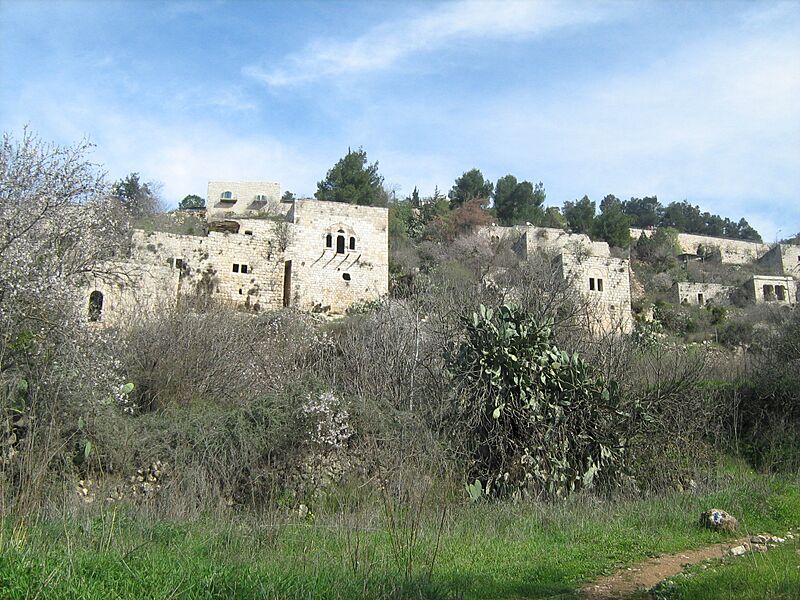 Lifta 047