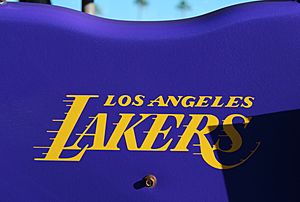 Archivo:Los Angeles Lakers, Newport