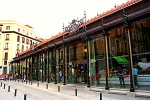 Archivo:Mercado de San Miguel (Madrid) 04