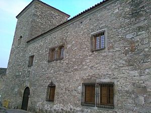 Archivo:Palacio de Lorenzana, Trujillo (España)