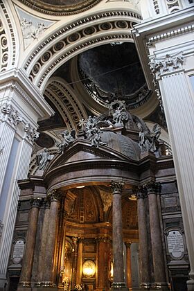 Pilar Santa Capilla 11.JPG