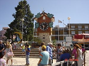 Archivo:Reloj Cucu Villa Carlos Paz