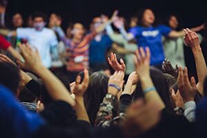Archivo:Roll call at AIESEC France's Spark 2013