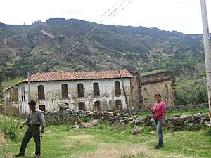 Archivo:Ruinas de Sativaviejo