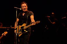 Archivo:Springsteen with Telecaster